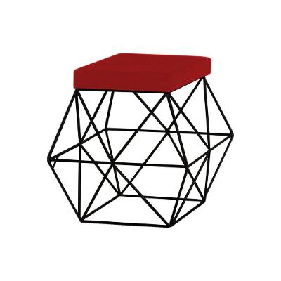 Puff Decorativo Base Preto Trixie Veludo Vermelho Gran Belo
