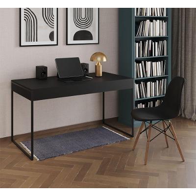 Mesa De Escritório Industrial Malta Preta 137X53Cm Base Ferro Preto Com 1 Cadeira Preta Eames Eiffel