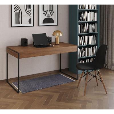 Mesa De Escritório Industrial Amêndoa 137X53Cm Base Ferro Preto Com 1 Cadeira Preta