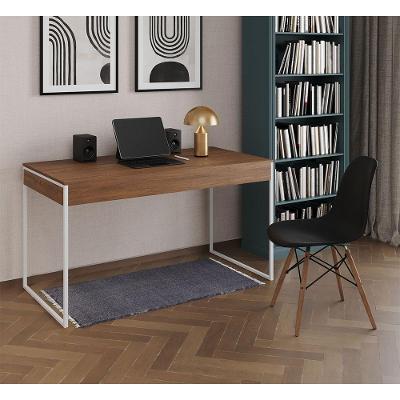 Mesa De Escritório Industrial Amêndoa 137X53Cm Base Ferro Branco Com 1 Cadeira Preta