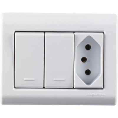 Caixa de Sobrepor 2 Interr 10A 250V e 1 Tomada 2p+t 10A 250V