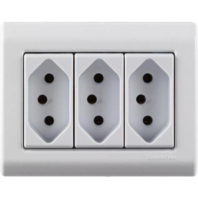 Caixa de Sobrepor 3 Tomadas 2p+t 20 A 250 V Tramontina