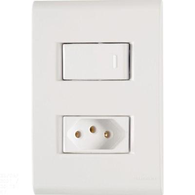 Conjunto 4x2 Com 1 Interruptor Simples 10 A 250 V E 1 Tomada 2p+t 20 A 250 V Liz Branco