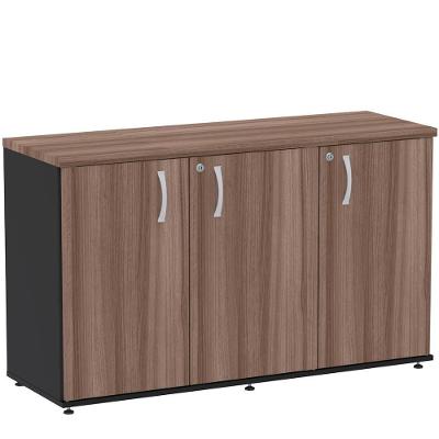 Armário Baixo Credenza Pe25 Pandin 121,50 Cm (Largura) Em Mdp Walnut E Preto Com Três Portas