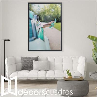 Quadro Carro Clássico E Mulher 40x60 Cm Adesivo Fotográfico