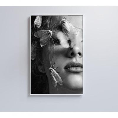 Quadro Mulher Preto E Branco Com Mariposa 60x40 Cm Tecido Canvas