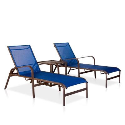 Kit 2 Espreguiçadeiras De Alumínio + 1 Mesinha Lateral Para Piscina, Hotel - Marrom E Tela Azul