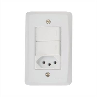 Conjunto 4x2 com 2 Interruptores Simples 10 A 250 V e 1 Tomada 2P+T 20 A 250 V Tramontina Lux2 Branco