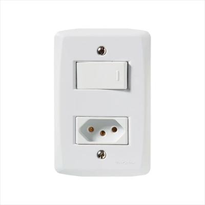Conj. 4X2 - 1 interruptor simples 10A 250V~ + 1 tomada 2P+T 20A 250V~