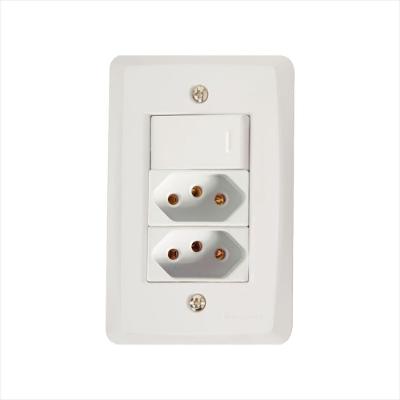 Conjunto 4x2 com 1 Interruptor Simples 10 A 250 V e 2 Tomadas 2P+T 10 A 250 V Tramontina Lux2 Branco
